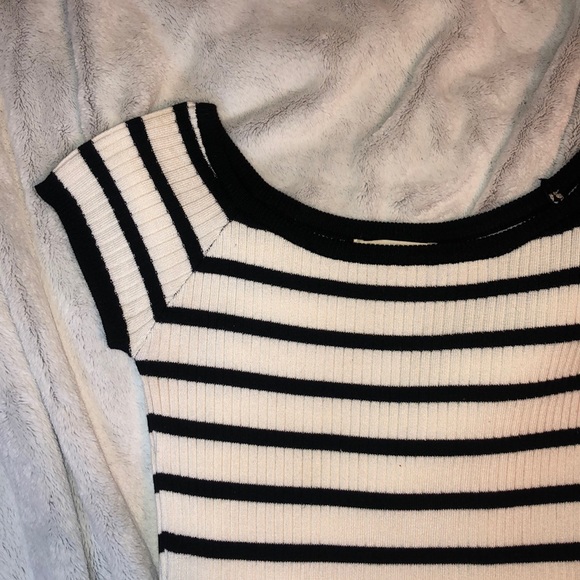 Off the shoulder top - Picture 1 of 3